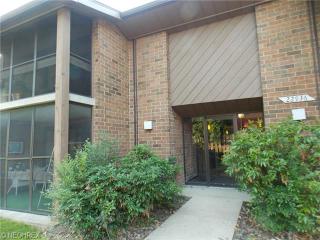 22936 Mastick Rd, Cleveland OH  44126-3165 exterior