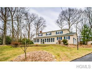 10 Vermeer Ct, Airmont, NY 10901-7718
