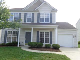 4328 Canipe Dr, Charlotte NC  28269-5198 exterior