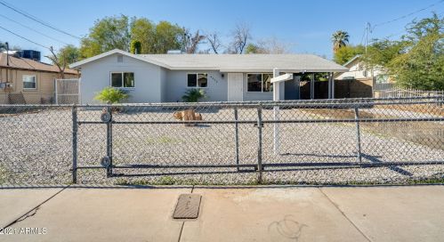 6612 59th Dr, Glendale, AZ 85301-3804