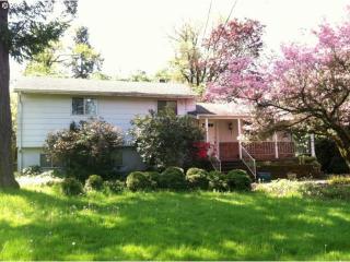 29224 Church Rd, Happy Valley, OR 97009-7150