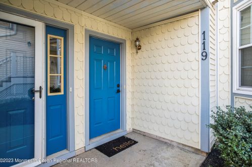 119 Evergreen Ct, East Freehold, NJ 07728-4122