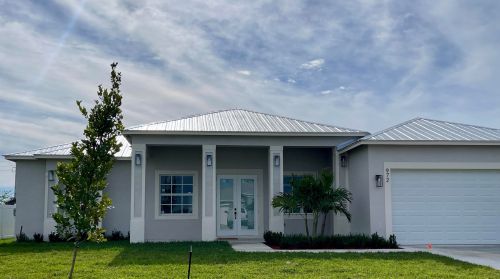 972 Mccomkle Ave, Fort Pierce, FL 34953-3633