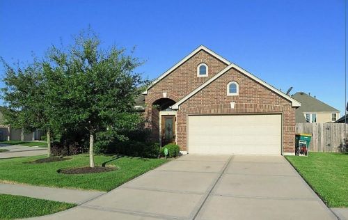 13207 Moonlit Lake Ln, Pearland, TX 77584-3730