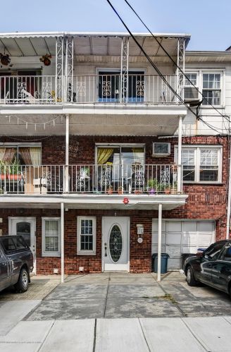 808 23rd St, Union City, NJ 07087-2115