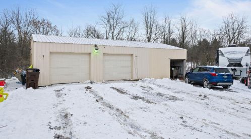 1502 Middleboro Rd, Blanchester, OH 45107-9767