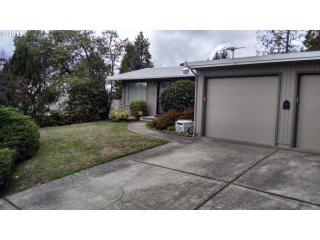 575 25th Ave, Eugene, OR 97405-2645