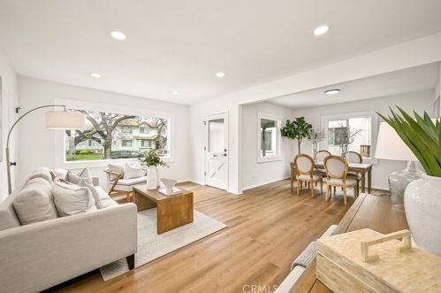 3737 Petaluma Ave, Long Beach, CA 90808-2439