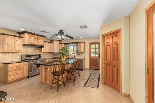 35643 7th St, Phoenix AZ  85086-7409 exterior