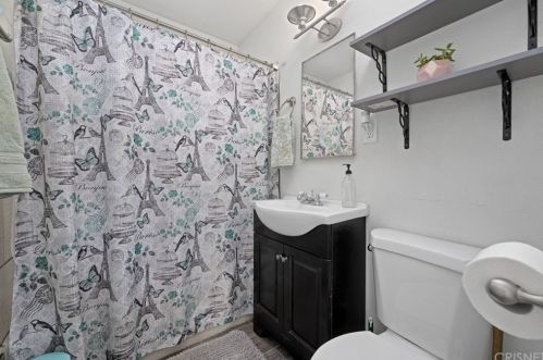 44327 Heaton Ave, Lancaster CA 93534-4337 exterior