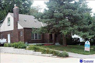 5207 Pacific St, Omaha NE  68154-3513 exterior