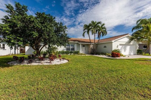 1262 Bluebird Ave, Marco Island FL  34145-2812 exterior