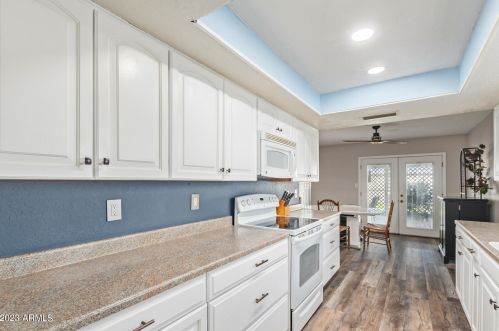 16418 30th Dr, Phoenix AZ  85045-2271 exterior