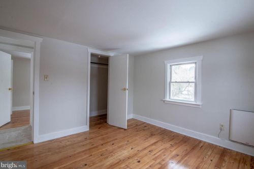 1580 Trolley Rd, Hanover PA  17331-6824 exterior