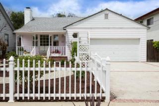 25225 Oak St, Lomita, CA 90717-2211
