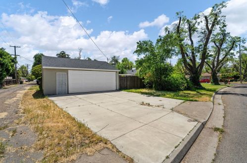 340 Santa Rosa Ave, Modesto CA  95354-1451 exterior