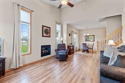 641 19th Pl, Spectacle Lake MN  55008-9324 exterior