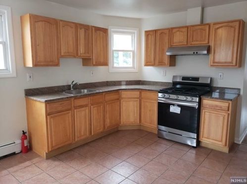 298 Morrissee Ave, Paterson NJ  07508-1437 exterior