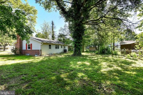 488 Fiddlers Grn, Dover DE  19904-4815 exterior