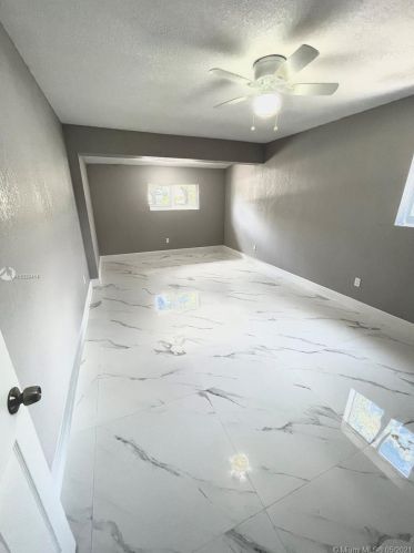 6716 33rd St, Hollywood FL  33023-4804 exterior