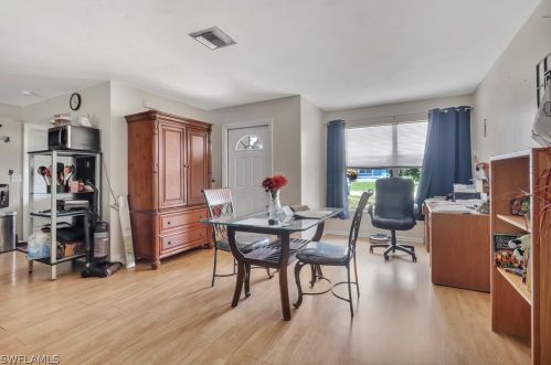 1404 36th Ter, Cape Coral FL  33914-5158 exterior