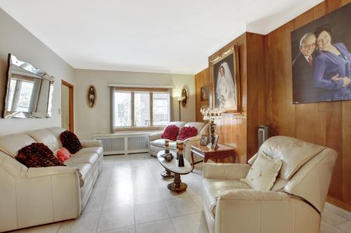 4520 Cottage Pl, Union City, NJ 07087-2702