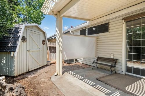 24 Noyo Ct, Chico CA  95973-7668 exterior