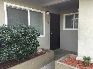 423 Ramona Dr, Rialto CA  92376-5119 exterior