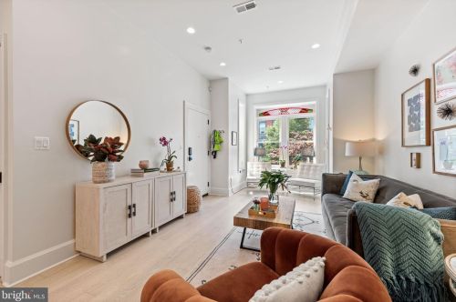919 R St, Washington, DC 20001-4109