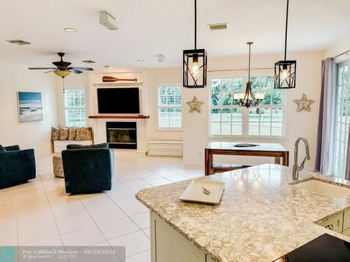 9776 Callan Ct, Boynton Beach, FL 33472-2727