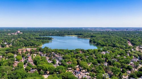 2935 Ewing Ave, Minneapolis MN 55422-3234 exterior