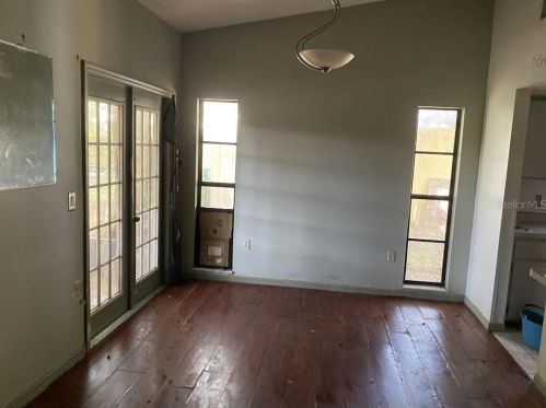 6321 Sarah Ln, New Port Richey, FL 34653-5235