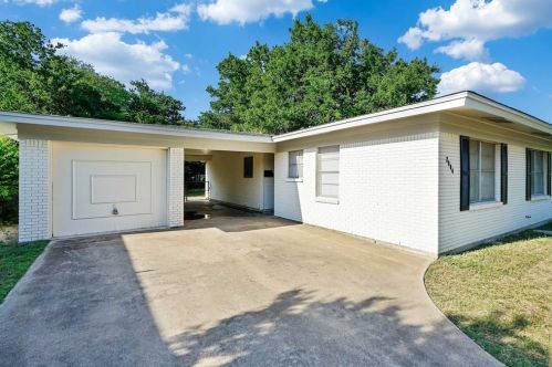 2804 Cordone St, Fort Worth TX  76133-1804 exterior