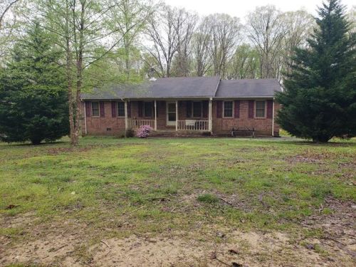 1105 Ballard Rd, Camden, TN 38320-6250