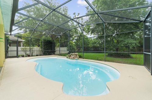 33804 Terragona Dr, Mount Plymouth, FL 32776-6917