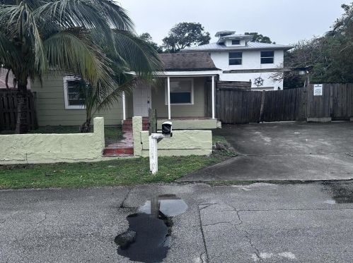 130 4th Ave, Boynton Beach, FL 33435-3866