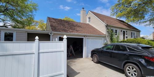 184 Gordon Rd, Valley Stream, NY 11581-3430