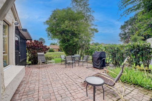 5550 Ainsley Ct, Boynton Beach, FL 33437-1502