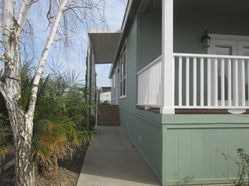 1584 Duke Dr, Livingston CA  95334-9343 exterior