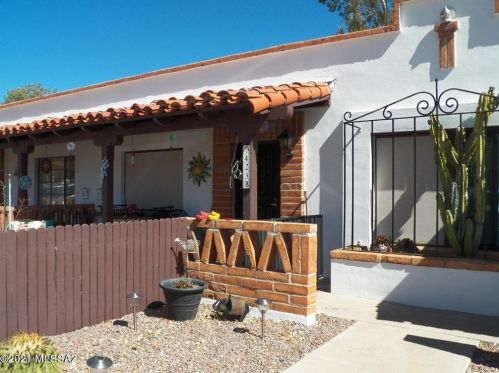 423 Paseo Lobo, Green Valley, AZ 85614-0703