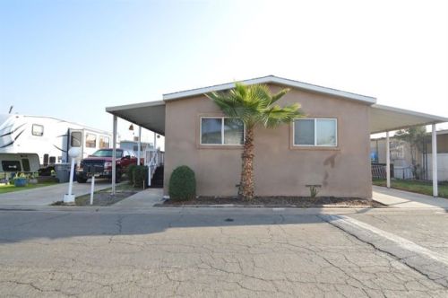 3138 Dakota Ave, Fresno, CA 93722-4900
