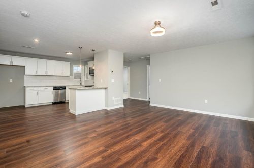 5 Sutton Way, Amelia OH  45102-2365 exterior