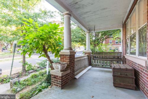1700 Kenyon St, Washington, DC 20010-2617