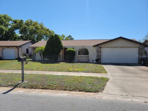 2057 Tumbleweed Dr, Tarpon Springs, FL 34690-4536