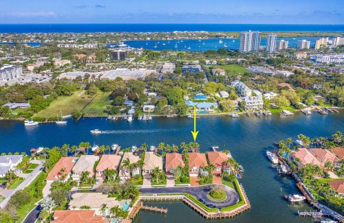 702 Sandy Point Ln, West Palm Beach, FL 33410-3427