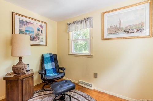 10 Lee Dr, Lyme CT  06371-2111 exterior