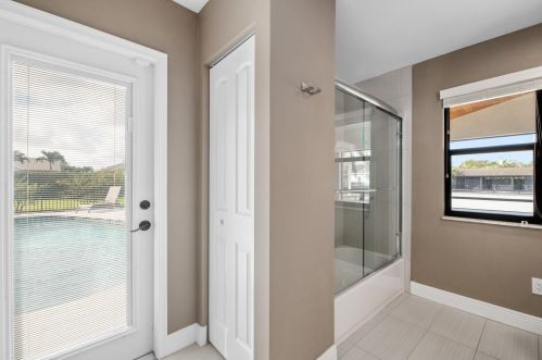 2904 Appaloosa Trl, West Palm Beach FL  33414-7639 exterior