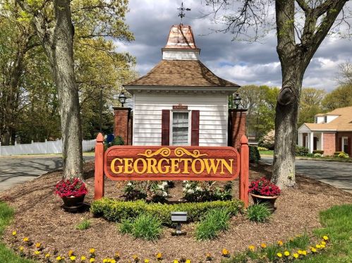 1153 Dickinson St, Springfield MA 01108-3121 exterior