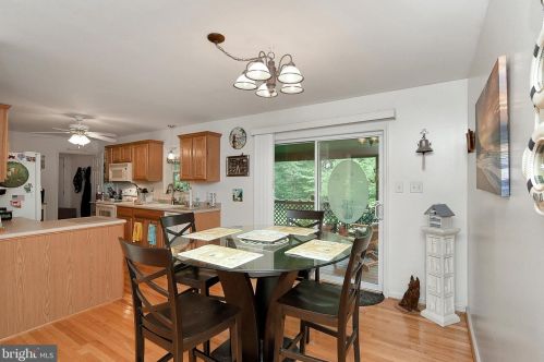 2922 Independence Dr, Montross VA  22520-8844 exterior
