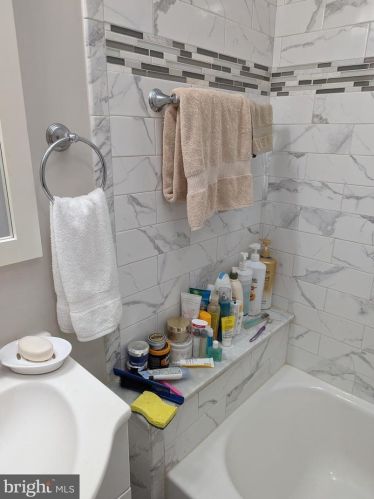 811 Shaw Ave, Lansdale PA  19446-2335 exterior